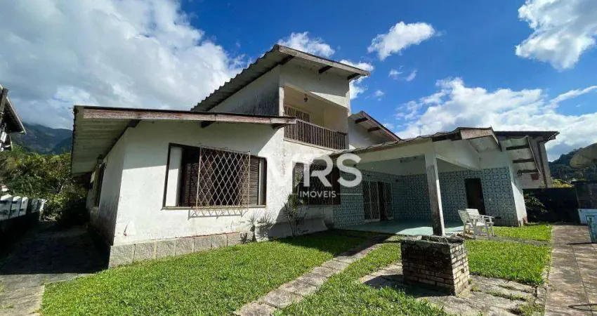Casa com 5 dormitórios à venda, 258 m² por r$ 990.000,00 - carlos guinle - teresópolis/rj