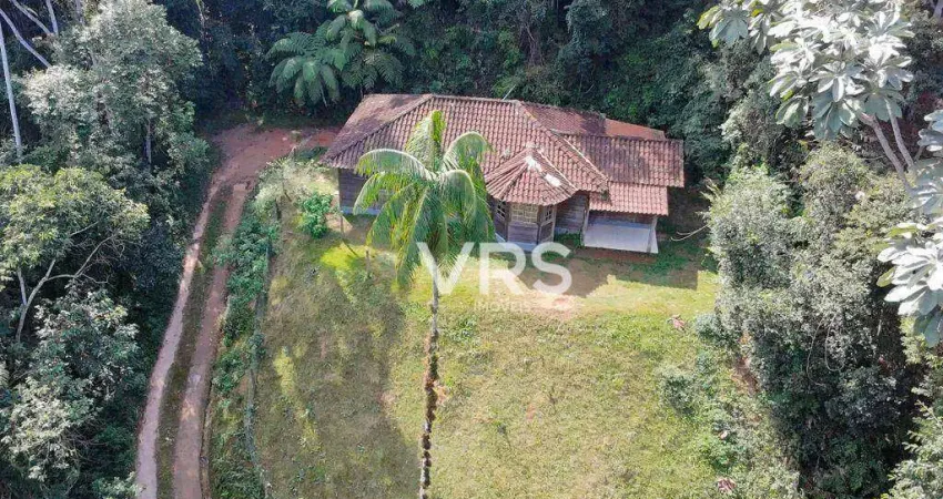 Casa com 3 dormitórios à venda, 92 m² por R$ 450.000,00 - Albuquerque - Teresópolis/RJ