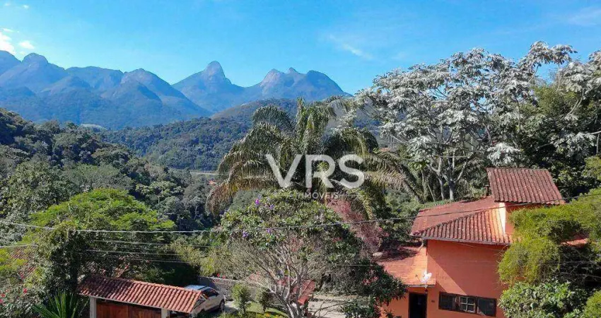 Casa com 4 dormitórios à venda, 169 m² por R$ 850.000,00 - Albuquerque - Teresópolis/RJ