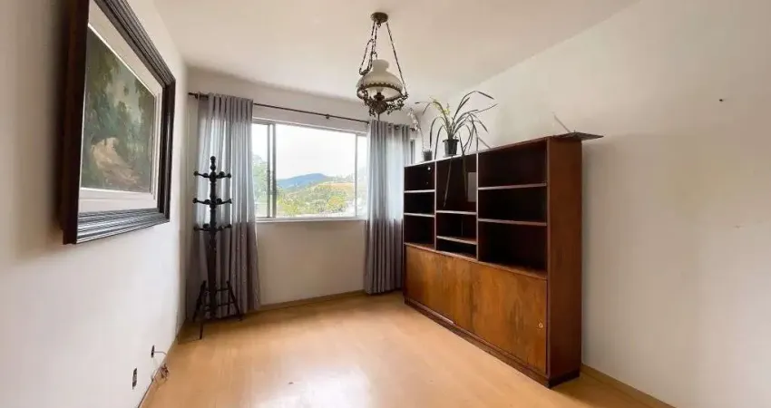 Apartamento com 1 dormitório à venda, 50 m² por R$ 250.000,00 - Várzea - Teresópolis/RJ