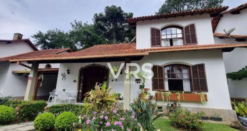 Casa com 3 dormitórios à venda, 171 m² por r$ 960.000 - várzea - teresópolis/rj