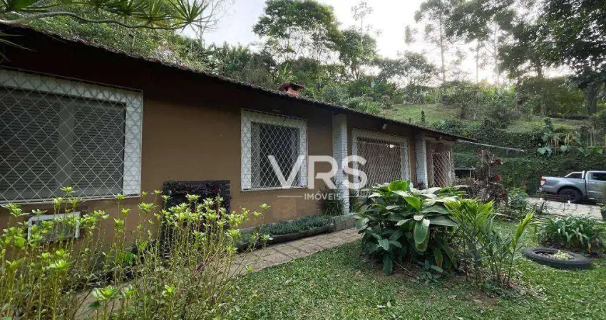 Casa com 3 dormitórios, 177 m² - venda por r$ 750.000,00 ou aluguel por r$ 5.812,65/mês - granja florestal - teresópolis/rj