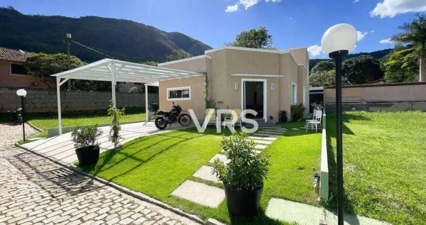 Casa com 3 dormitórios à venda, 170 m² por R$ 890.000,00 - Parque do Imbui - Teresópolis/RJ