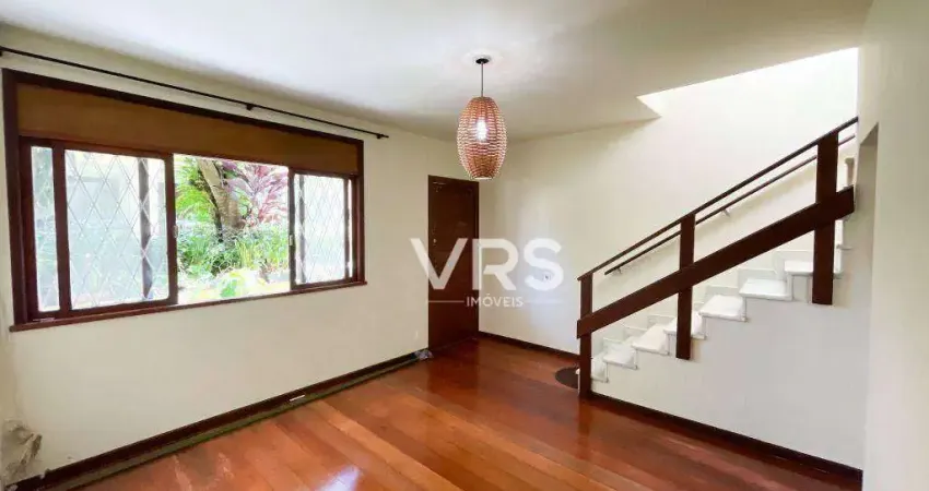 Casa com 2 dormitórios para alugar, 67 m² por R$ 3.292,19/mês - Alto - Teresópolis/RJ