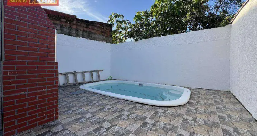 265.000,00 Casa com piscina  a 800 metros da praia em Mongaguá 2 quartos, 77 m² - Balneário Jussara