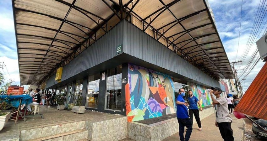 C 7 LOJA ESQUINA AVENIDA DAS PALMEIRAS