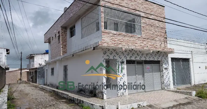 Casa à Venda na Zona Norte – Excelente Localização!