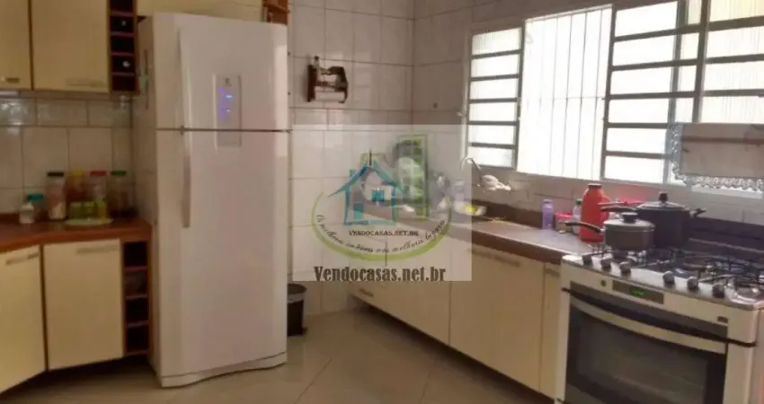 Casa com 3 quartos à venda na Rua César Marengo, 381, Campo Grande, São Paulo