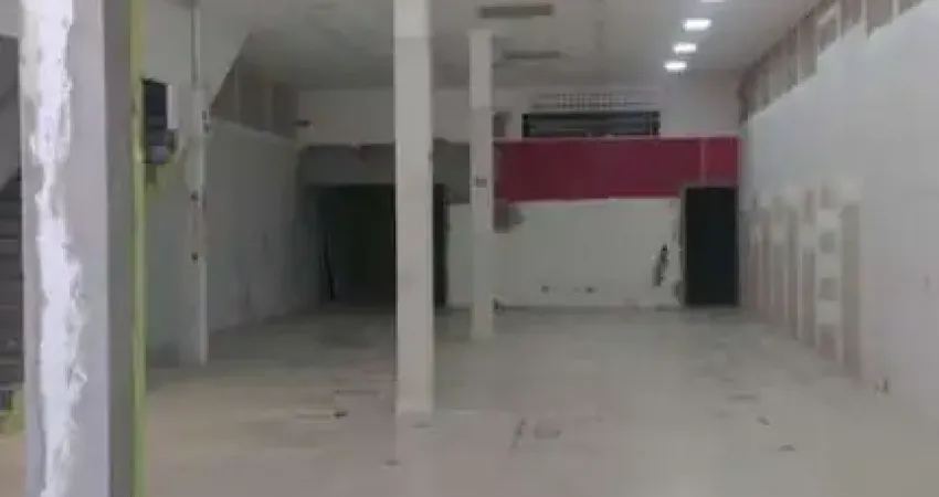 Excelente galpão com (2) dois pavimento de 200 metros quadrados cada .