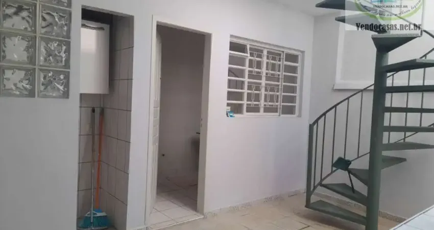 Casa com 3 quartos para alugar na Rua José Pires Pimentel, 172, Jardim Marajoara, São Paulo