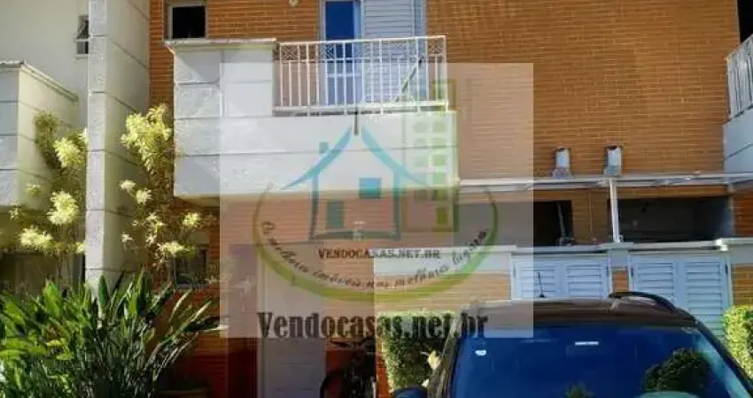 Sobrado em condomínio fechado, 3 dormitórios, 1 suite, 2 vgs á venda no jardim marajoara