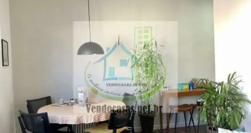 Apartamento reformado e pronto para morar, localizado em moema indios, fora da rota de aviões.