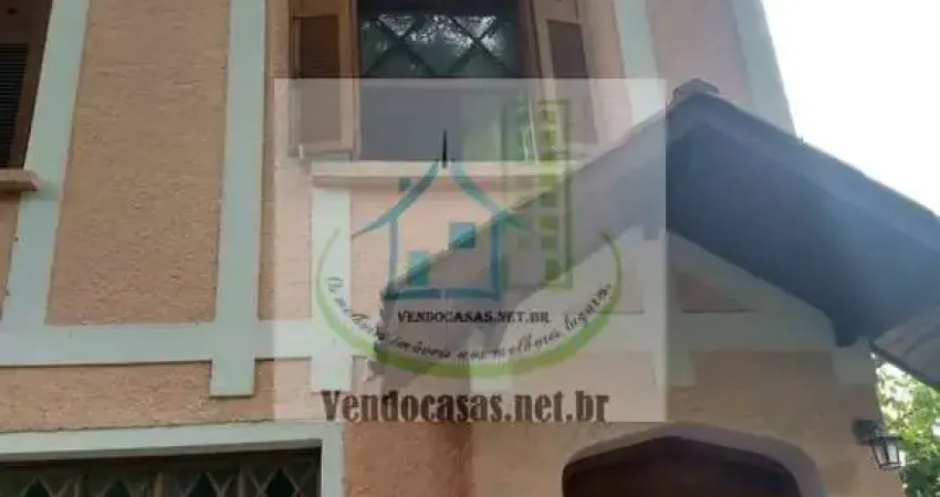 Sobrado em area privilegiada, com acesso fácil  a todos os meios de transporte