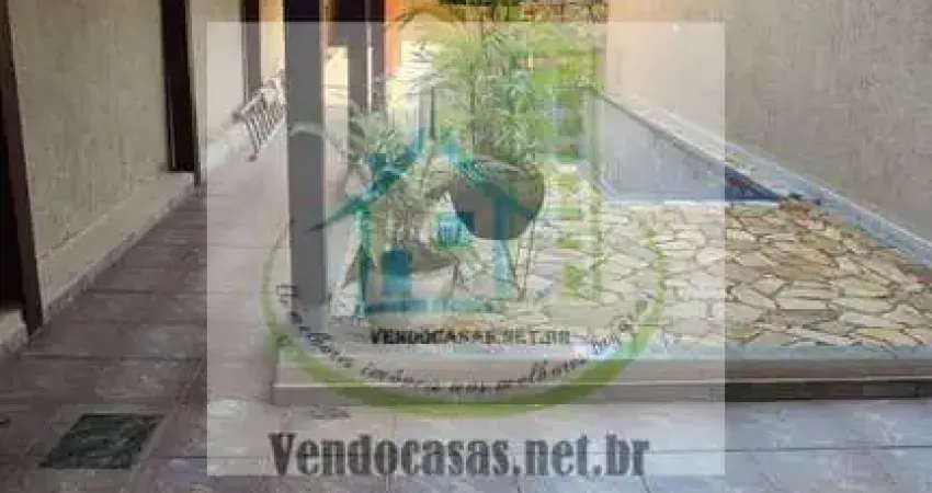 Sobrado com 3 dormitórios churrasqueira piscina no campo grande