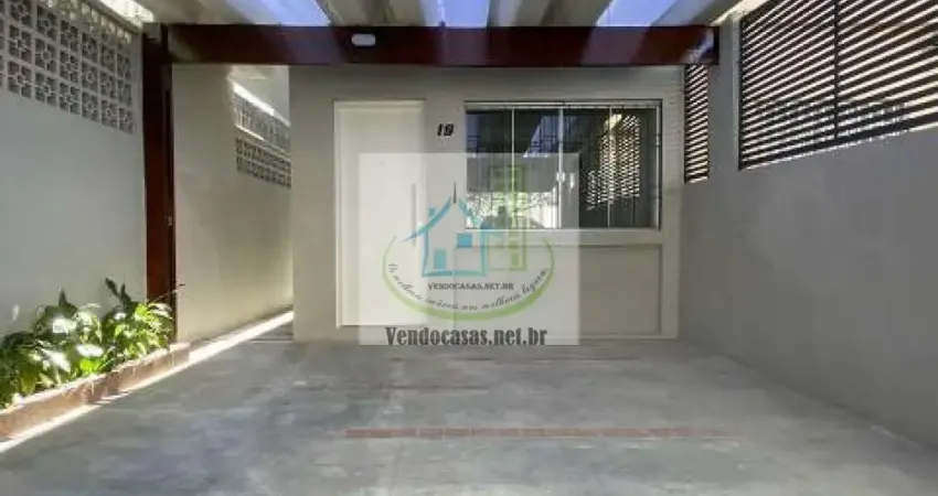 Lindo sobrado com 02 dormitórios com armários, situado na chácara santo antonio - sp.