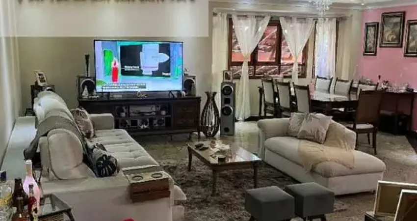 Casa em condomínio fechado com 4 quartos à venda na Rua João Vicente Priaz, 96, Jardim Campo Grande, São Paulo