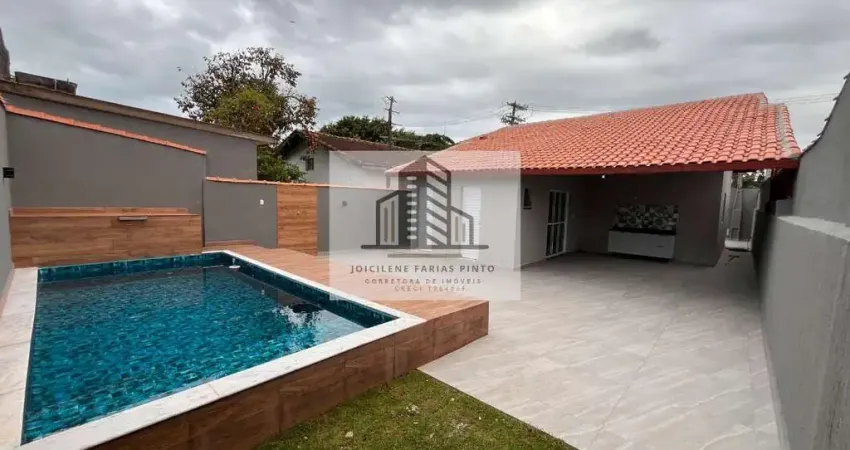 Casa à venda em Itanhaém-SP, bairro Belas Artes: 2 quartos, 1 suíte, 1 sala, 110m² de área. Venha conferir!