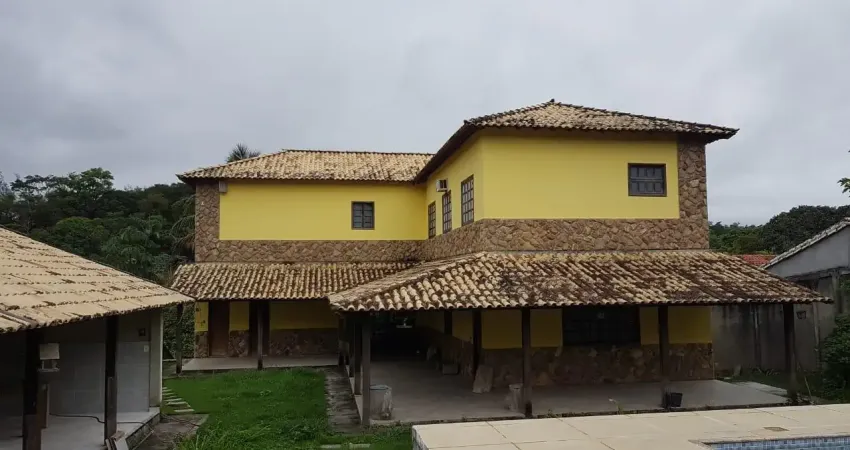 Chácara / sítio com 4 quartos à venda na Avenida Itaocaia, Itaocaia Valley (Itaipuaçu), Maricá