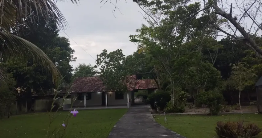 Linda casa com 150 m² em terreno plano de 2.000 m² cercado pela natureza!