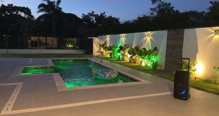 Casa com 04 Suítes no Condomínio Reserva Altos do Cataguá em Taubaté