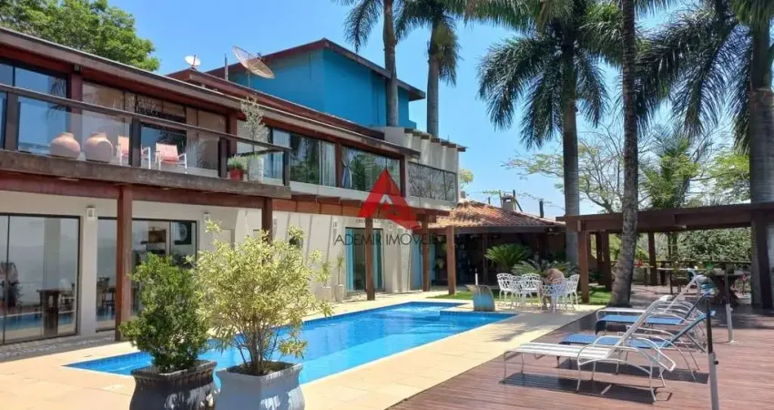 Chácara / sítio com 5 quartos para alugar no Chácaras Condomínio Recanto Pássaros II, Jacareí