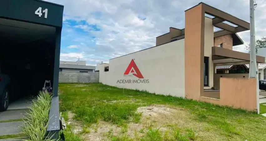 Terreno em condomínio fechado à venda no Jardim Jacinto, Jacareí 