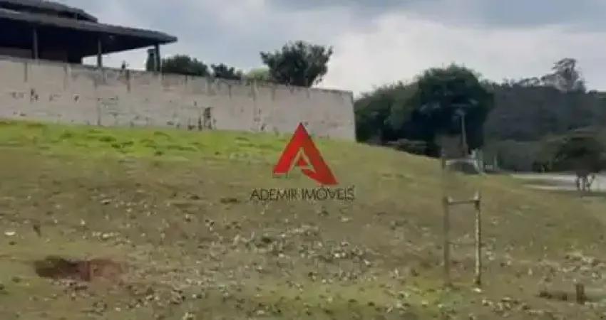 Terreno em condomínio fechado à venda no Parque Residencial Jequitibá, Jacareí 