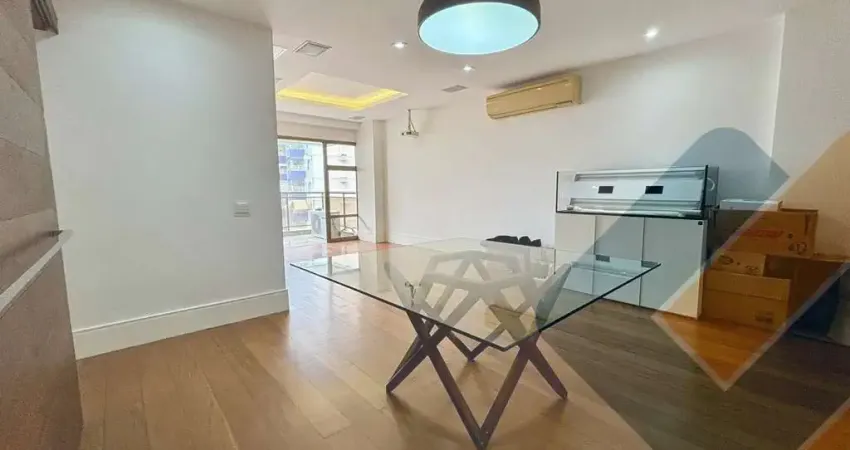 Imperdível: Apartamento à venda em Icaraí, Niterói-RJ, com 4 quartos, 2 suítes e 153m² de área!
