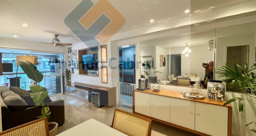 Apartamento à venda em Icaraí, Niterói-RJ: 3 quartos, 1 suíte, 1 sala, 3 banheiros, 1 vaga de garagem, 120m² de área. Venha conferir!