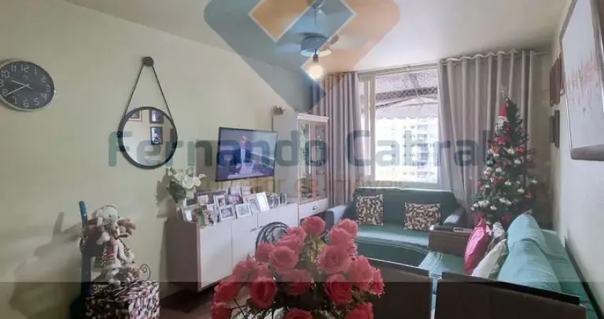 Imperdível oportunidade! Apartamento à venda em Niterói-RJ, Santa Rosa. 2 quartos, 1 sala, 2 banheiros, 1 vaga, 74m².