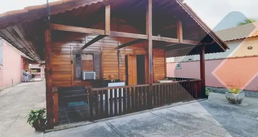 Casa à venda em Maricá-RJ, Bairro Barroco (Itaipuaçu): 2 quartos, 1 suíte, 1 sala, 2 banheiros, 4 vagas, 120m².