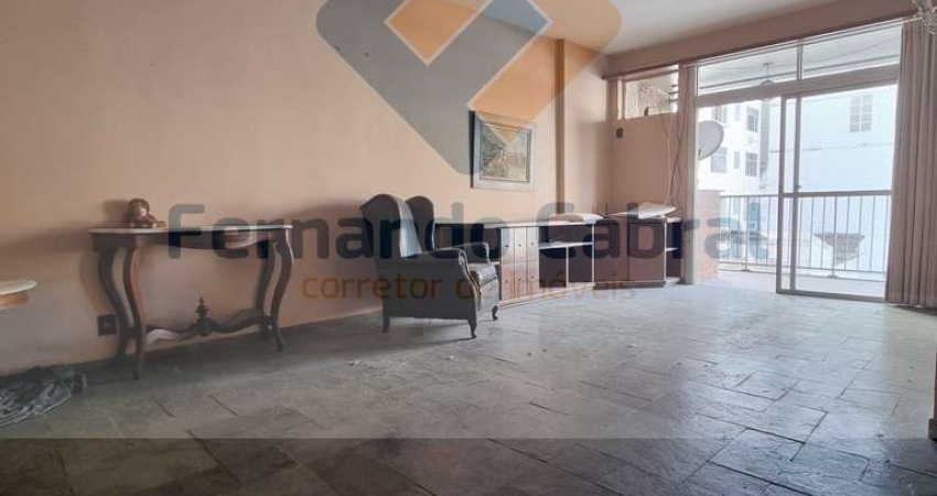 Imperdível oportunidade de investimento: Apartamento à venda em Icaraí, Niterói-RJ, com 3 quartos, 1 suíte e 120m² de área.