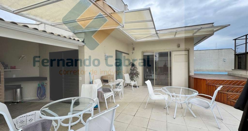 Cobertura de luxo em Icaraí, Niterói-RJ: 4 quartos, 3 suítes, 2 salas, 5 banheiros, 3 vagas e 280m² de área.