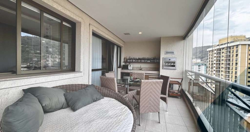 Apartamento à venda em Niterói-RJ, Icaraí: 4 quartos, 1 suíte, 1 sala, 4 banheiros, 2 vagas de garagem, 130m² de área. Aproveite!