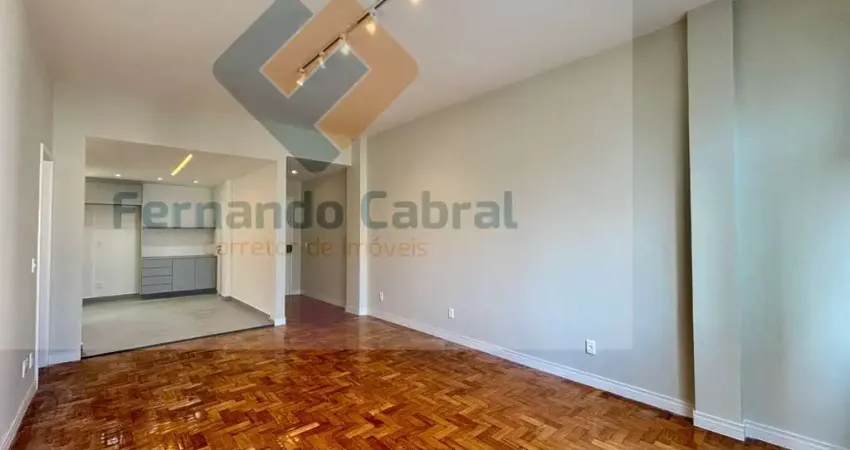 Apartamento à venda na Rua Ator Paulo Gustavo, totalmente reformado e modernizado!