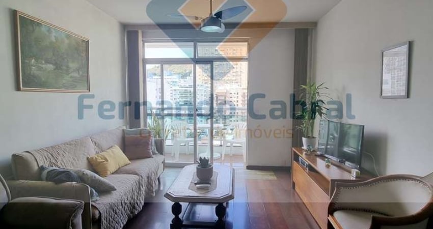 Apartamento à venda em Niterói-RJ, Icaraí: 3 quartos, 1 suíte, 1 sala, 3 banheiros, 2 vagas de garagem, 118m² de área.