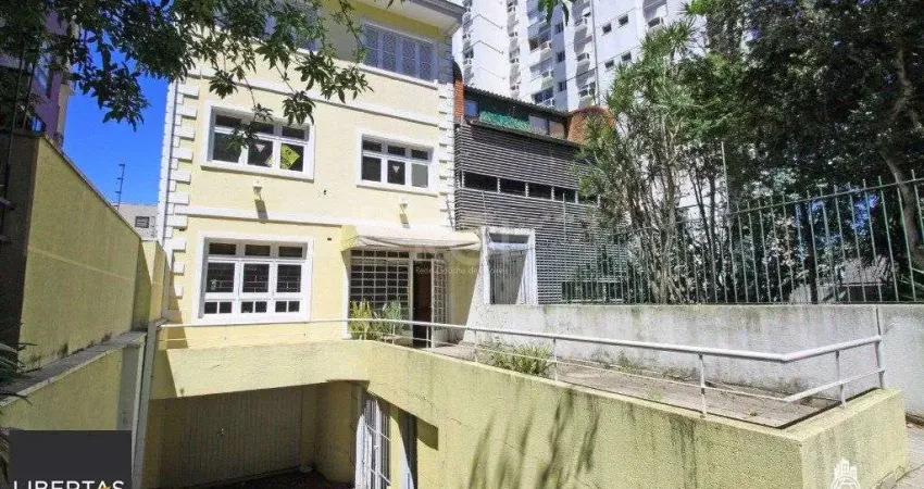 Casa para Venda - 258m², 3 dormitórios, sendo 1 suites, 3 vagas - Rio Branco