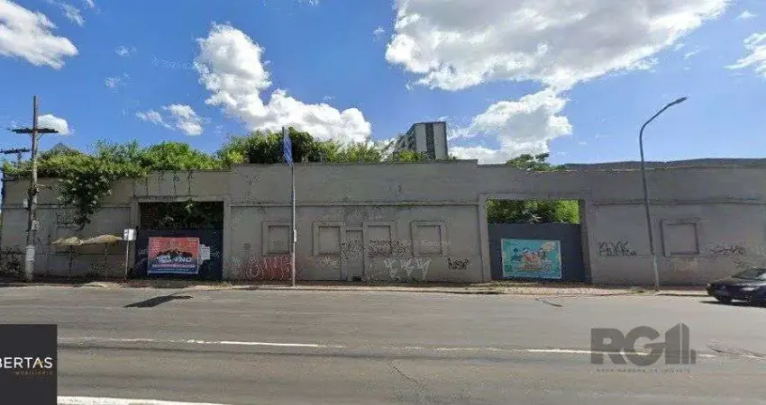 Área com mais de 6.436,89m² mil metros quadrados, em avenida principal de Porto Alegre!