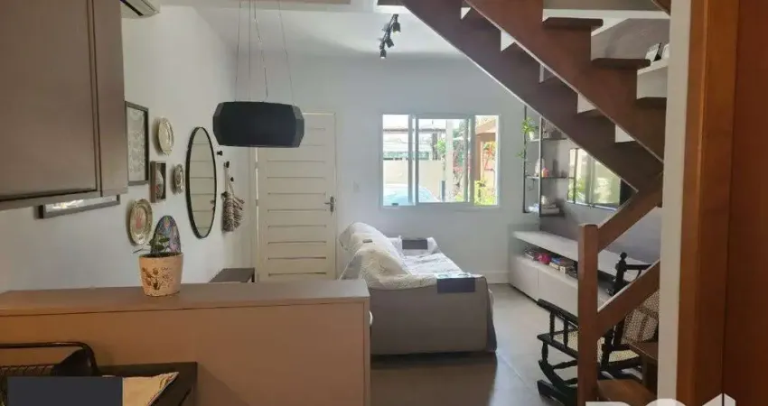Casa com 2 quartos à venda na Rua Capitão Pedroso, 416, Restinga, Porto Alegre