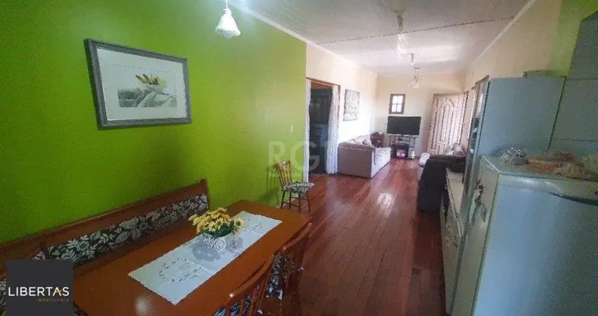 Casa para Venda - 290m², 4 dormitórios, sendo 2 suites, 2 vagas - Cascata