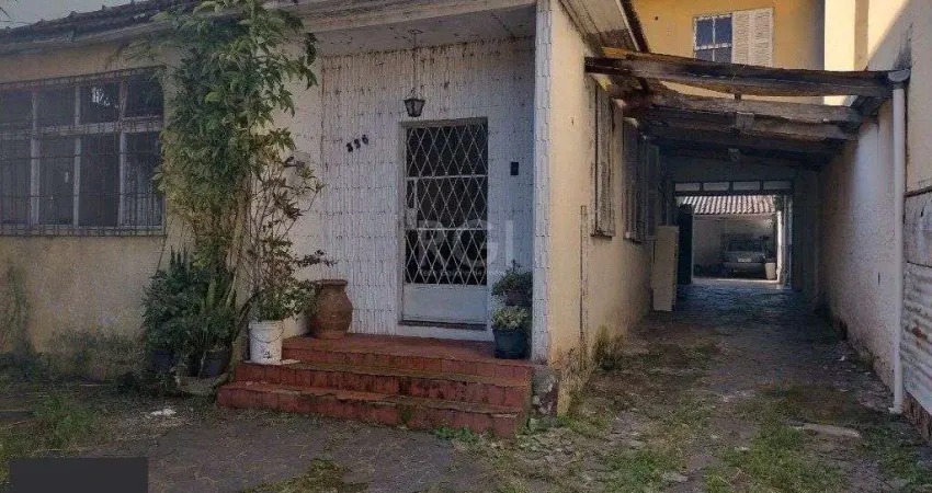 Casa com 6 quartos à venda na Avenida Cruz Alta, 326, Nonoai, Porto Alegre
