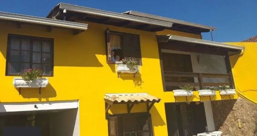 Casa para Venda - 200m², 2 dormitórios, sendo 2 suites, 2 vagas - Ponta Grossa