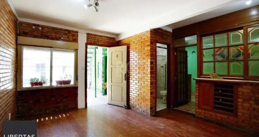 Casa para Venda - 350m², 3 dormitórios, 3 vagas - Passo da Areia