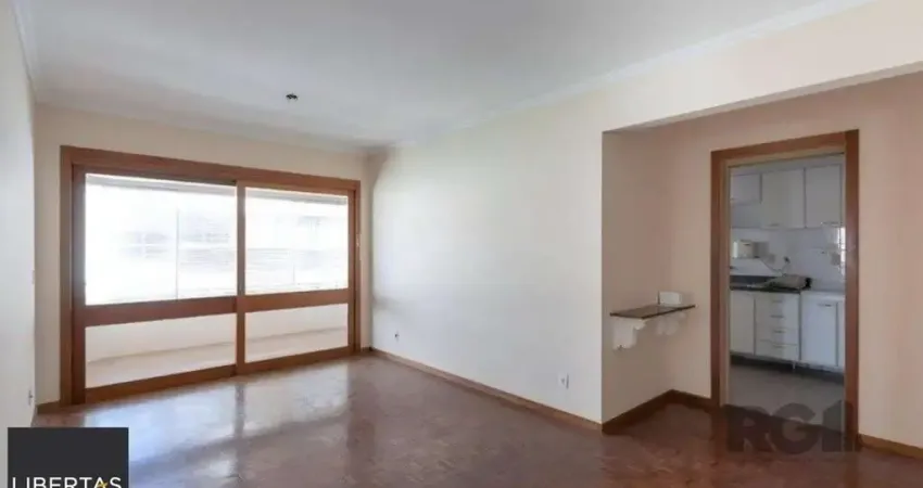 Apartamento a venda, dois dormitórios com vaga e infra no bairro Menino Deus