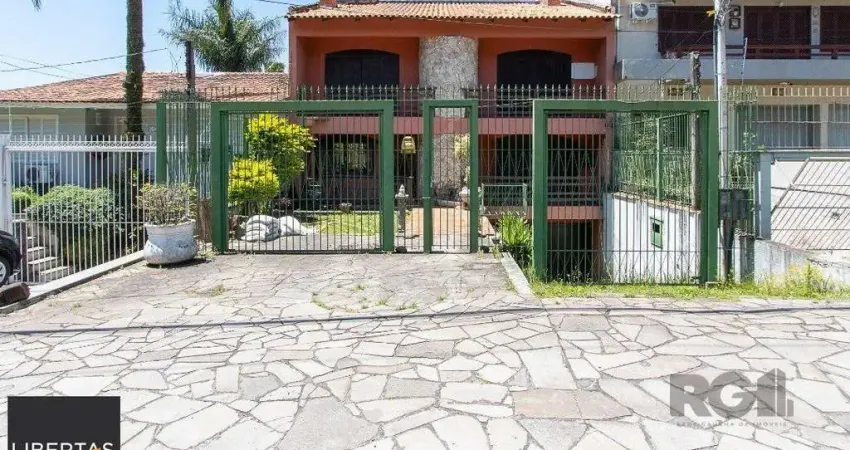 Casa para Venda - 572m², 5 dormitórios, sendo 1 suites, Cavalhada