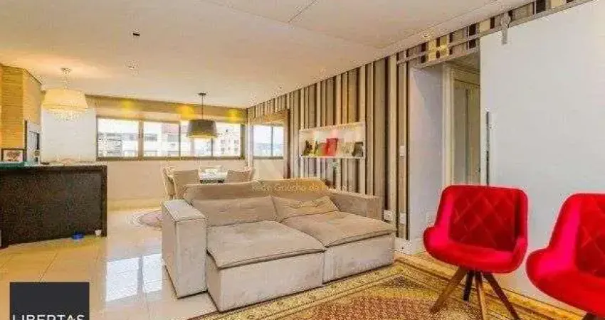 Excelente apartamento de 03 dormitórios com 4 vagas de garagem.