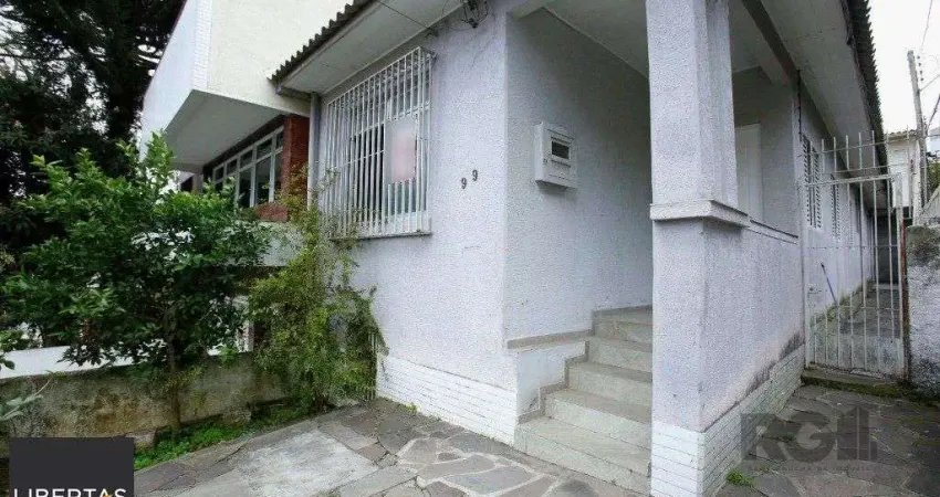 Casa com 2 quartos à venda na Avenida General Barreto Viana, 99, Chácara das Pedras, Porto Alegre