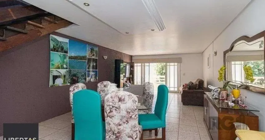 Casa Mista 266m² - 4 dormitórios, 1 suíte, 3 vagas no bairro Parque Santa Fé