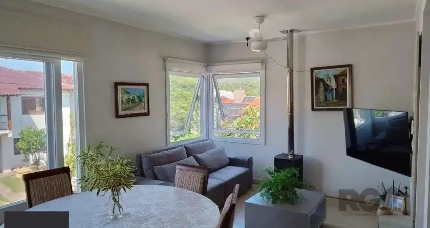 Casa com 3 quartos à venda na Rua Verdes Campos, 295, Mário Quintana, Porto Alegre