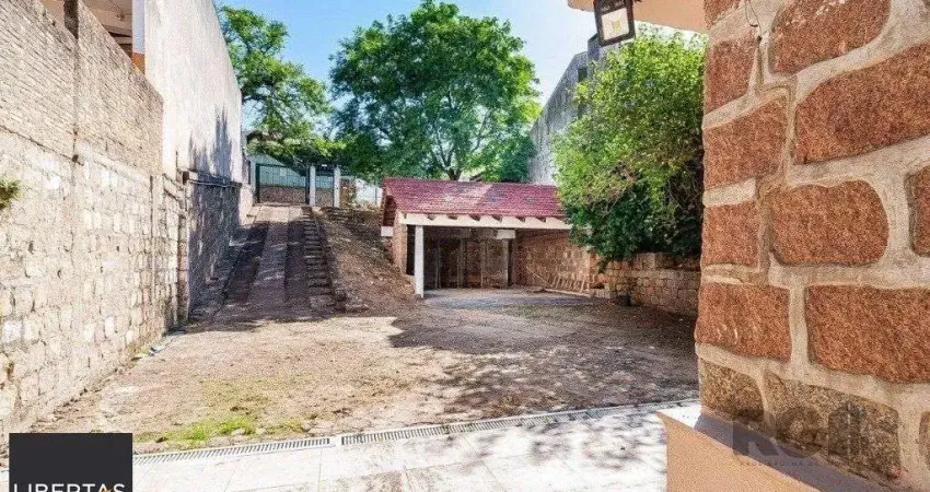 Terreno à venda na Rua Matias José Bins, 410, Três Figueiras, Porto Alegre